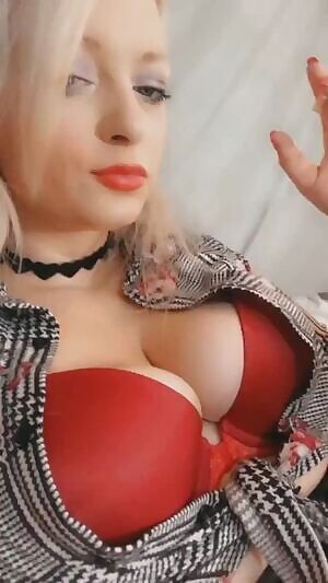 Red lips great tits and a cig