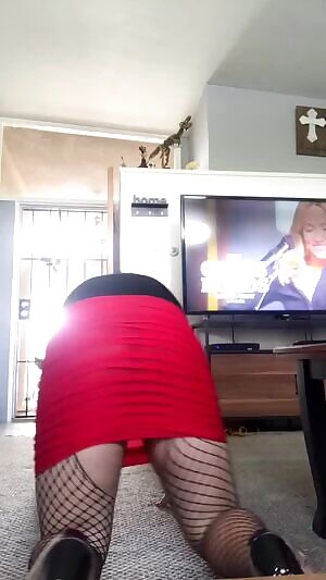 Crawling on my needs waiting and ready