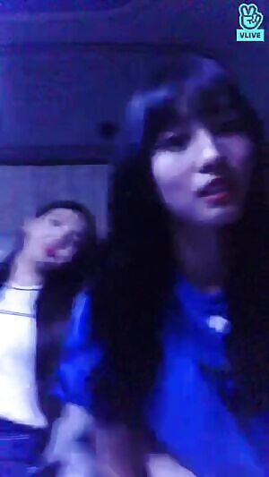 Nayeon & Momo - Backseat Jiggles.