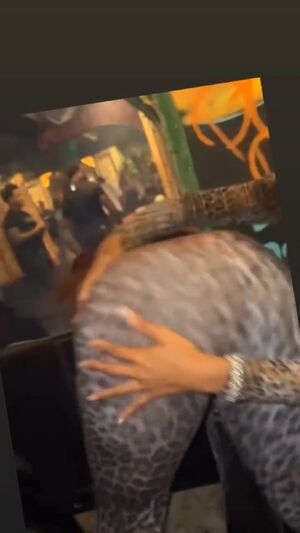 Ebony Freaks Ass Bisexual Twerking