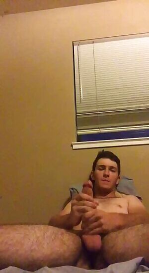 Wanna know why they call me “The Shooter”?👀😏💦