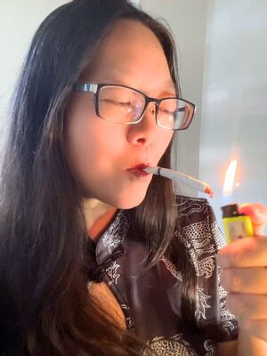 Smoking Asian Girls Chinese Clips4Sale Fansly