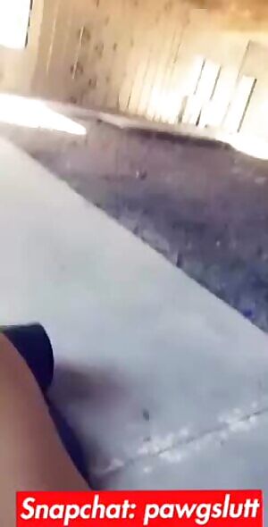 Flashing my big boobs in public! 😈👻