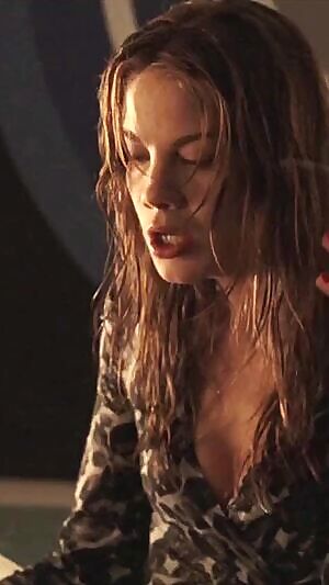 Michelle monaghan - kiss kiss bang bang