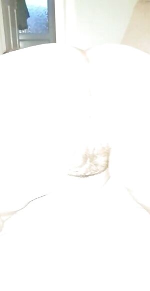 Hairy booty/pussy shake!