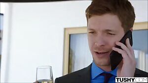 Chloe Amour - Closing With Anal