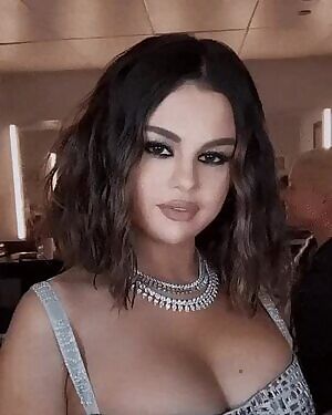 This Slutty Face And Boobs of Selena Gomez make me so hard🔥