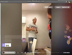 When you see this live-Levi´s on Periscope...