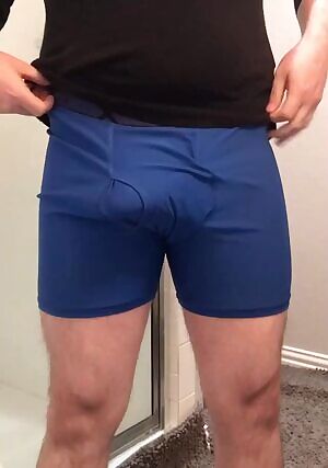 Imagine yanking these down and just instantly being coated with a face full of my cum 💦