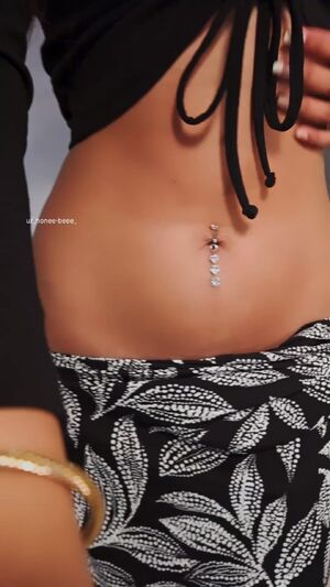 Seductive Big Tits Boobs Cute Hottie