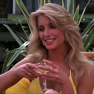 Heather Thomas shows her bikini plot in 'The Fall Guy'