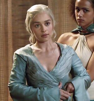 That Daenerys bath scene in reverse