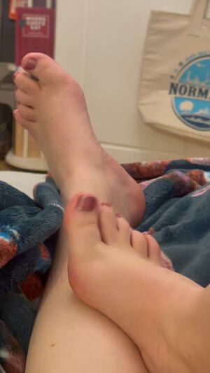 Nail fetish Feet Femboy Foot Toes