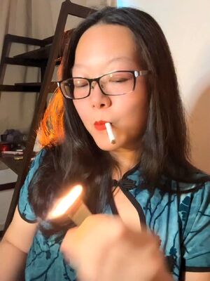 Asian MILF Chinese Clips4Sale Costume Fansly