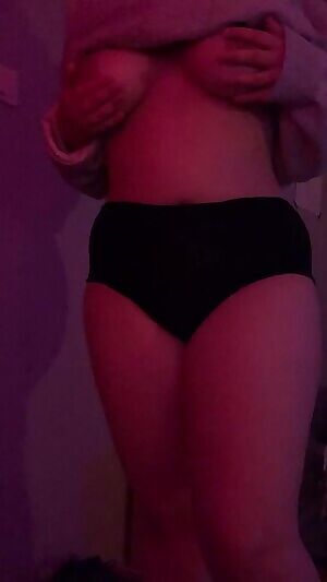 Colour changing boobs