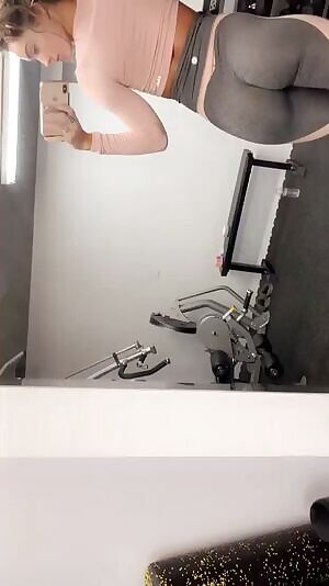 one more legging swallowed🙄