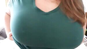 Boyfriends top tittydrop