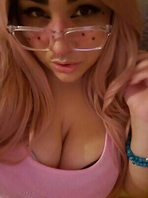 Be a good boy and you'll get to worship my big tits and ass. 10 minutes eo only $25 this weekend! All of my premades on sale for only $10 each! See comments for details!