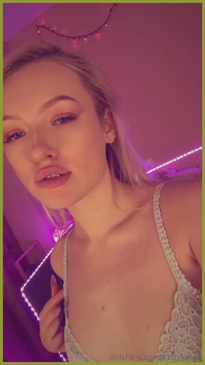 Fun Buns Brunette Cute POV Teen