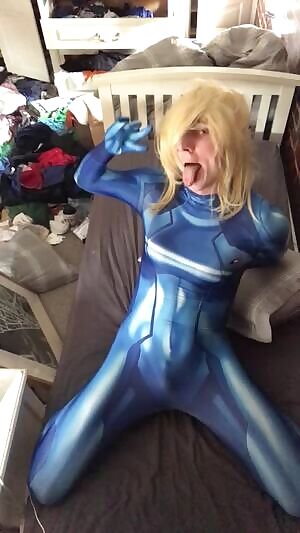 Zero suit slut