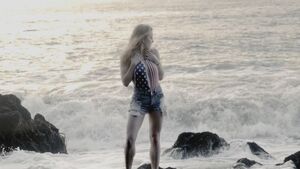 Korean Celebrity NSFW Ass Sexy Sydney Sweeney