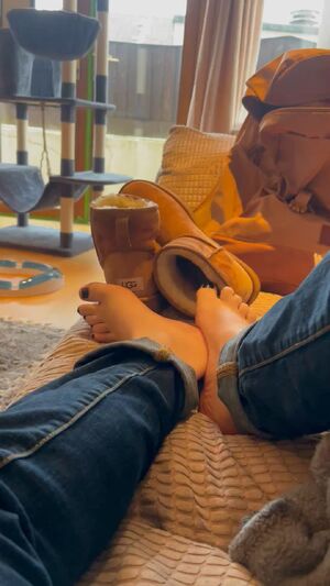 Nail fetish Feet Femboy Foot Toes