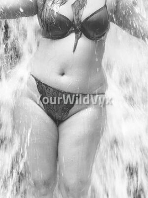 Solo Public Big Ass Bikini Booty
