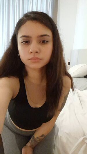 Ukrainian Sluts euroslut flexing kcutiebooty littlegothinheels