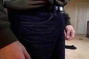 Just bored on a Sunday, so here's a gif of me pulling my dick out