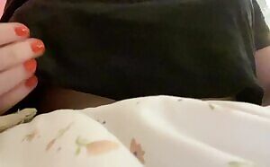 Feeling a titty drop tonight~ How’re my night dwellers and older men/women doing tonight?😉