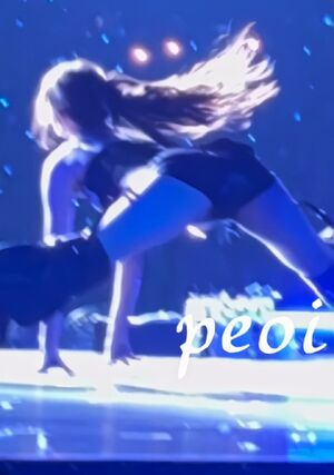 LE SSERAFIM - Chaewon