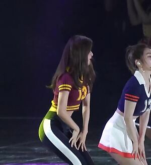 Red Velvet Seulgi - Tight Ass