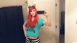 Just got verified! What better way to celebrate than with my first video here! Hope y’all like my tail ;)