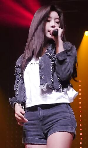 Her Tight Ass Closeup