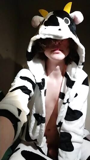 I made a twitter guys :) @WootosCD