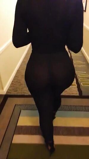 Amber blessing us with her thiccness