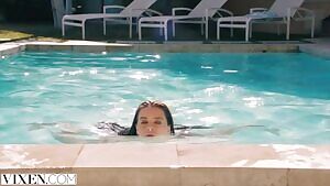 Lana Rhodes swimming