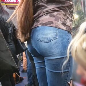 Booty in Jeans Ass Fetish Teen