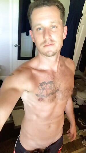 I'd hide every chair in the world just so you'd have to sit on my face 😏... 30 FL 🤙🏻