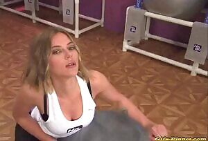 Scarlett Johansson... give me a ride please