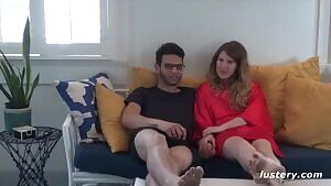 Amateur Couple Fucking while Taking a Shower