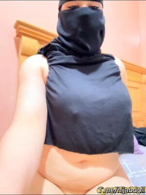 Sweet Hijabis Amateur Arab Big Tits