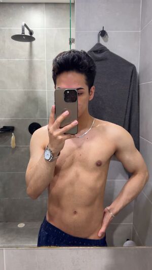 Gay Teens (18+) Bath Bathroom Bathtub