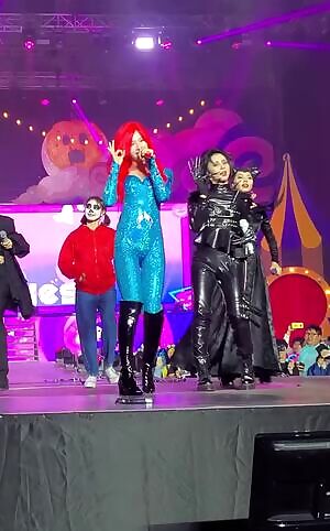 Twice - Sana & Chaeyoung