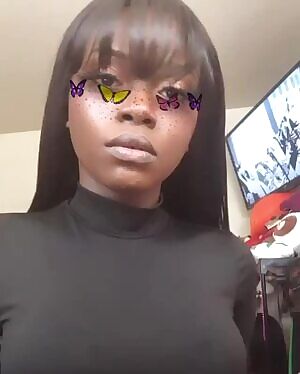 Add me on Twitter and Instagram 💖💓💖💓 @EdenMuff