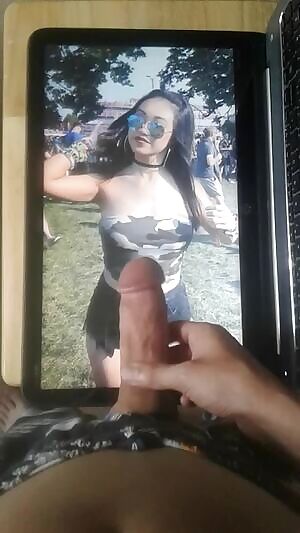 I wanna see what's under that tube top