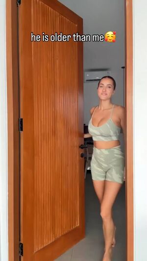Titty Flexing 19honeysuckle 24/7 Babe Big Tits