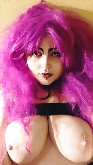 That’s where I want your hands 💖