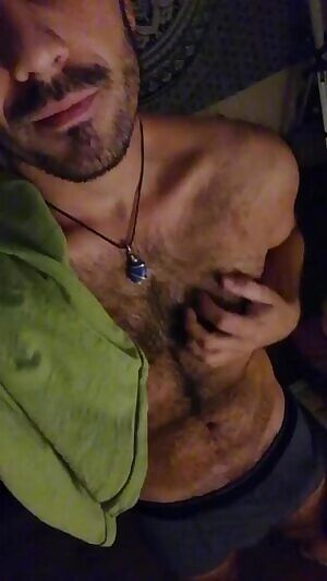 Your PM could for sure make me hard, very hard.. Let's try ;) Please mes demoiselles don't be gentle.