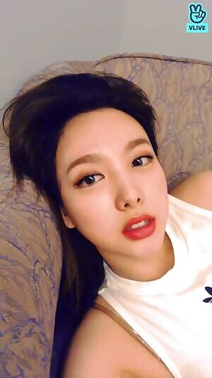 Twice - Nayeon